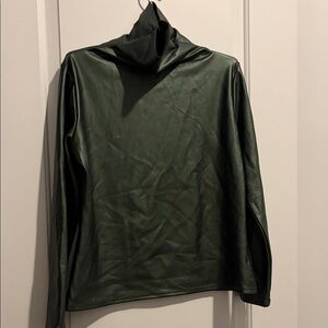 Sonja Morgan Dark Green Fleece long sleeve shirt